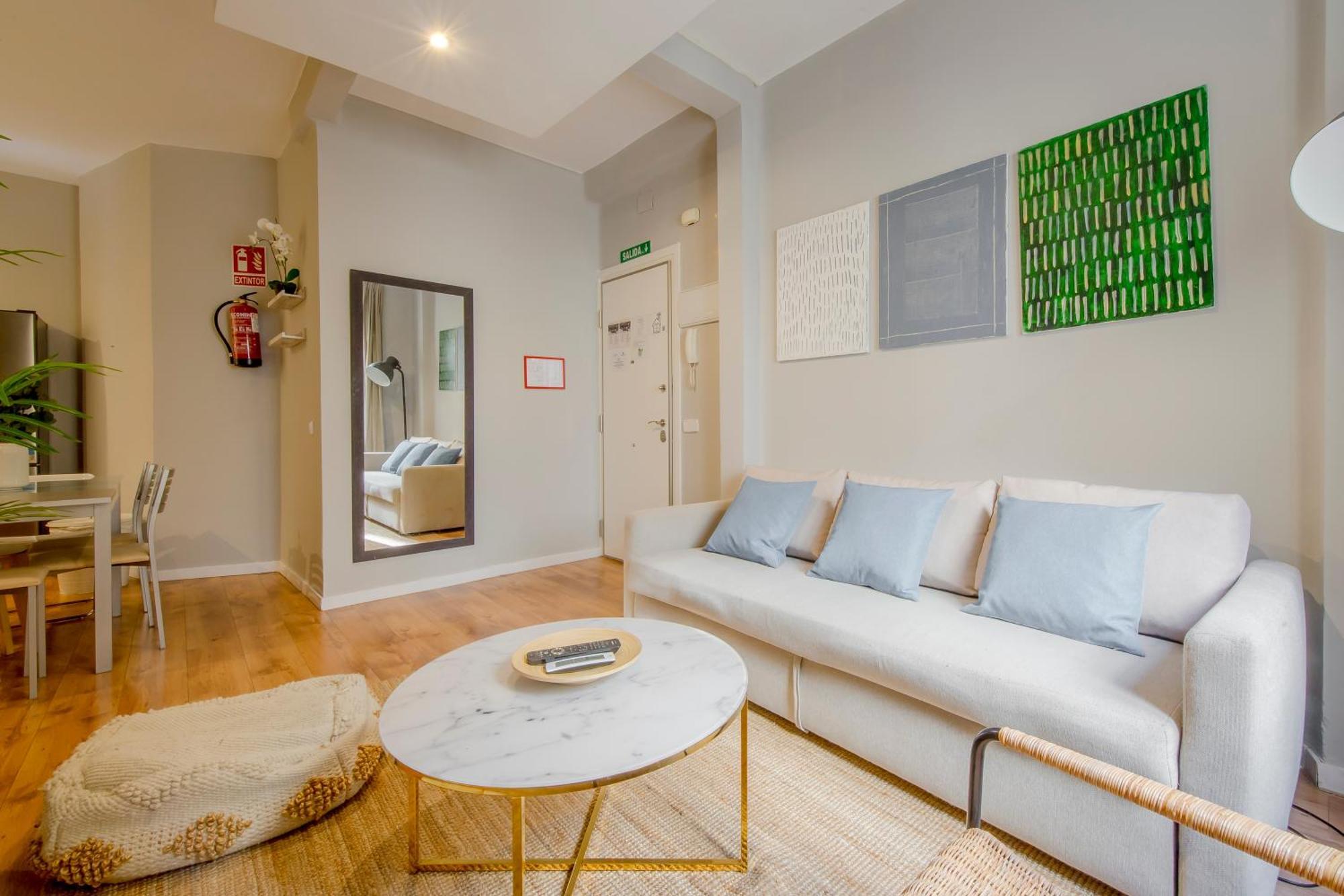 Excelente Piso De 3 Habitaciones En La Latina-Centro Мадрид Экстерьер фото